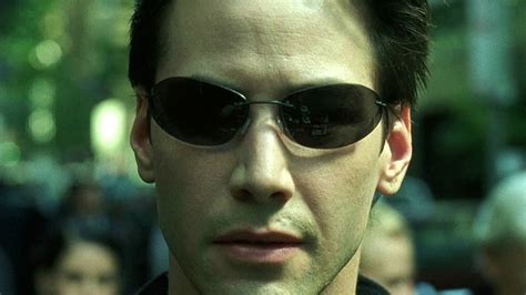 Keanu Reeves’ micro sunglasses in The Matrix .